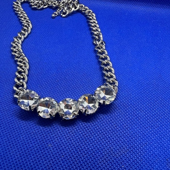 Elegant Silver Necklace with Clear Crystals - Picture 2 of 9